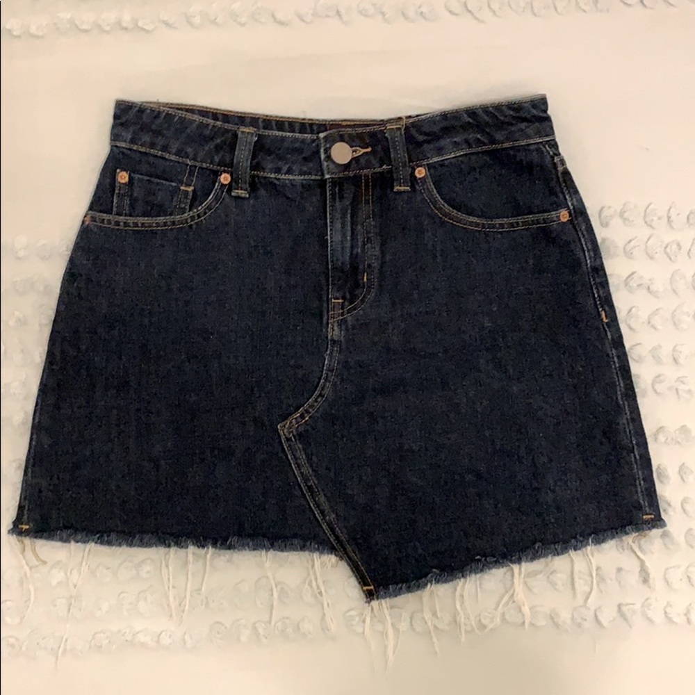 BDG DARK DENIM SKIRT